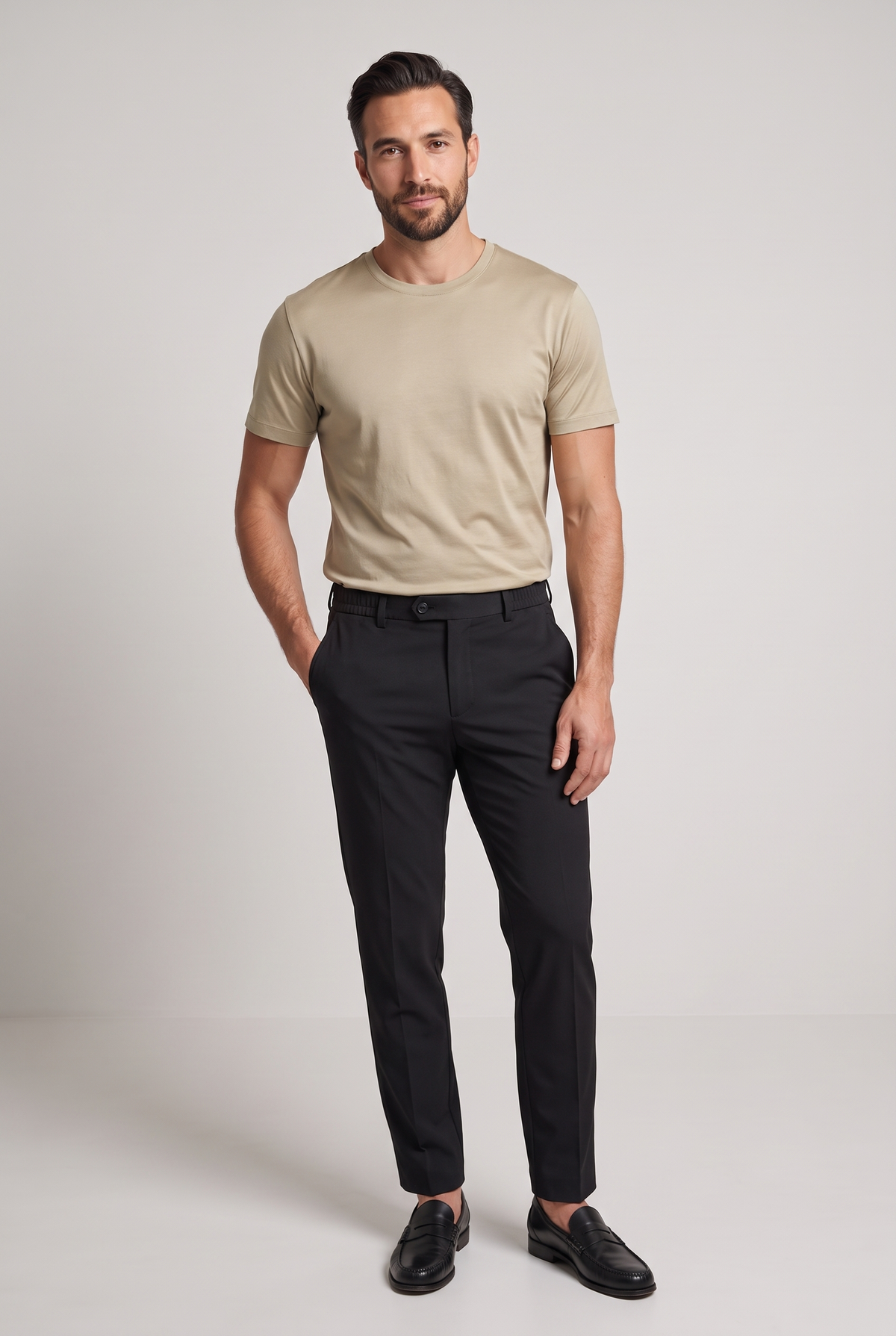 Premium pantalon zwart - vooraanzicht op model, studio
