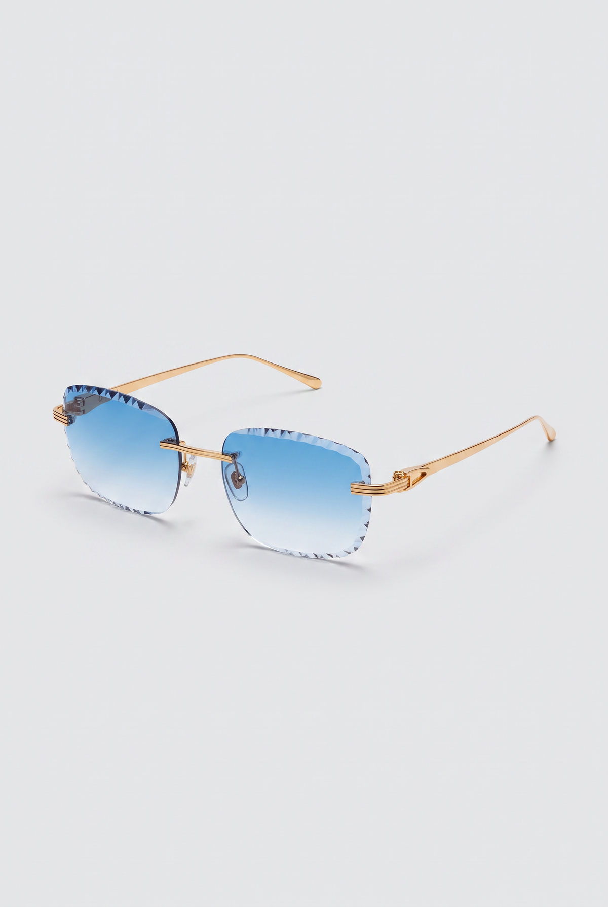 Eyewear Premium Diamond Cut zonnebril lichtblauw met goud - schuin aanzicht