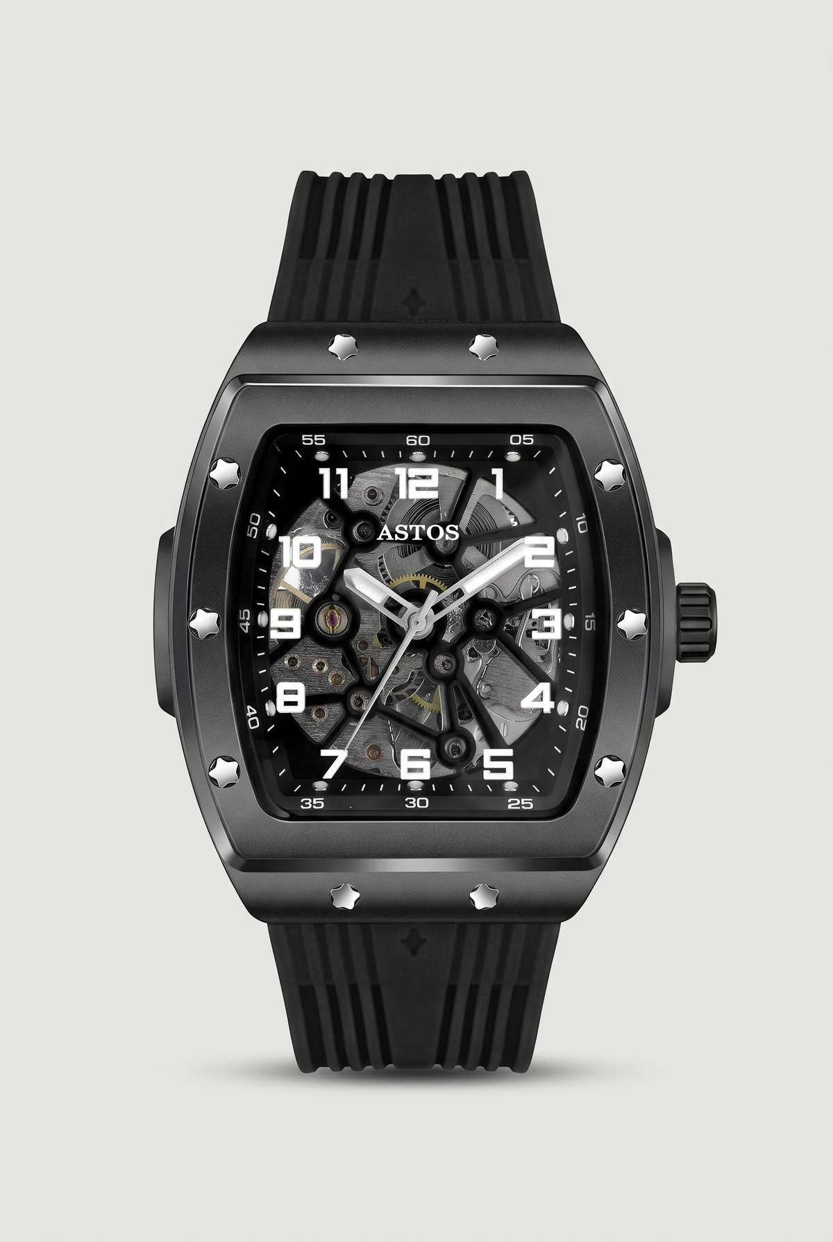 Astos Millionaire Black horloge, zwarte tonneau-kast met skeleton wijzerplaat en zwarte rubberen band, vooraanzicht