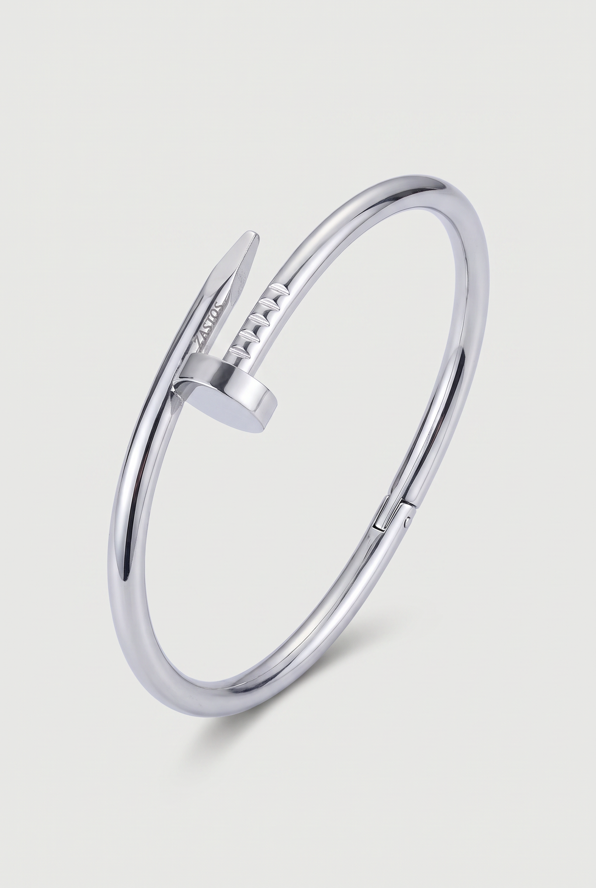Love Bracelet zilver verguld - packshot op lichtgrijze achtergrond
