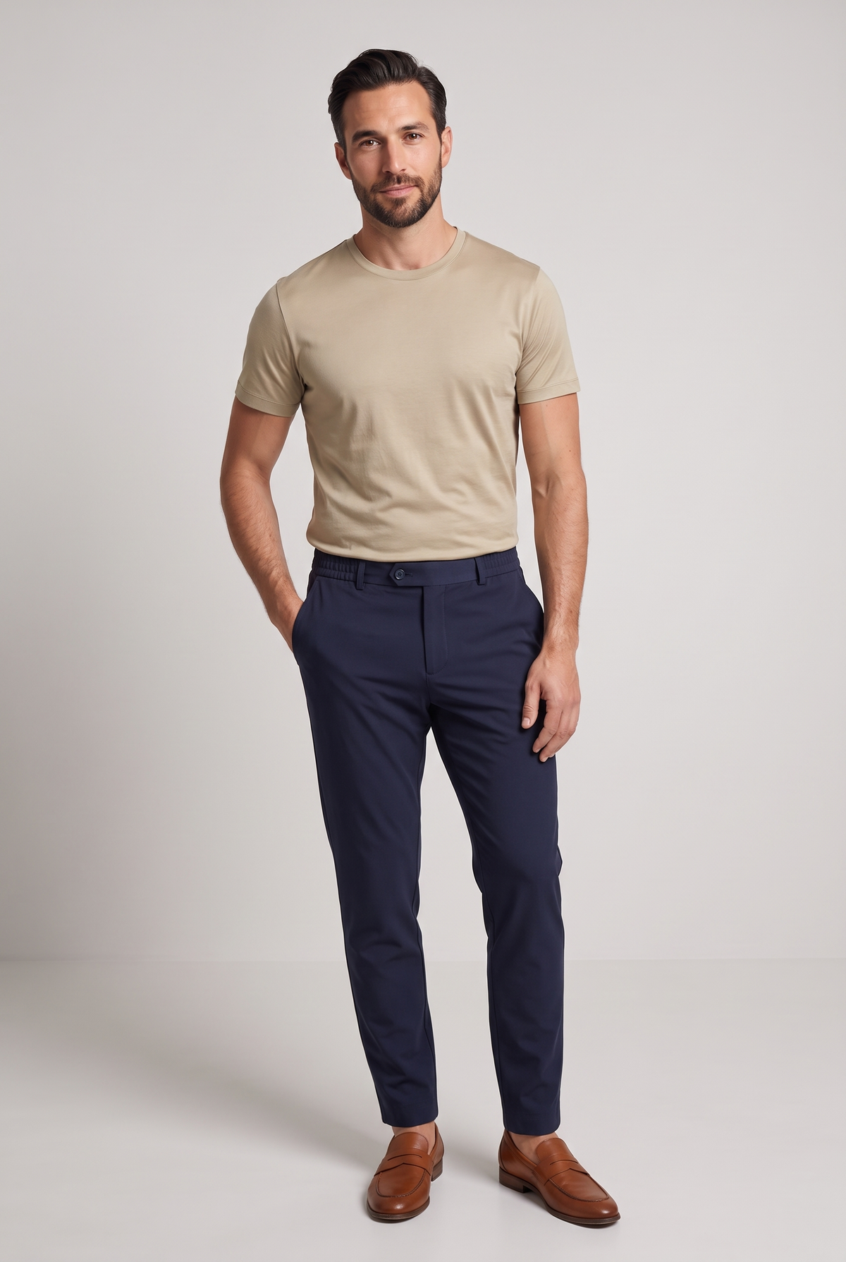Premium pantalon navy - vooraanzicht op model, studio