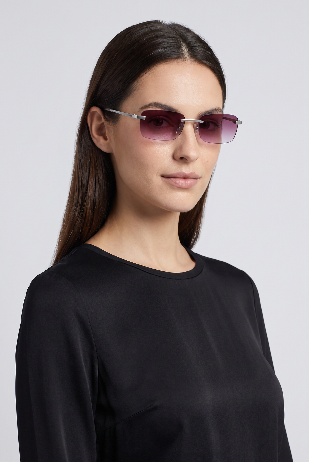 Eyewear Bordeaux Silver zonnebril - gedragen door vrouwelijk model