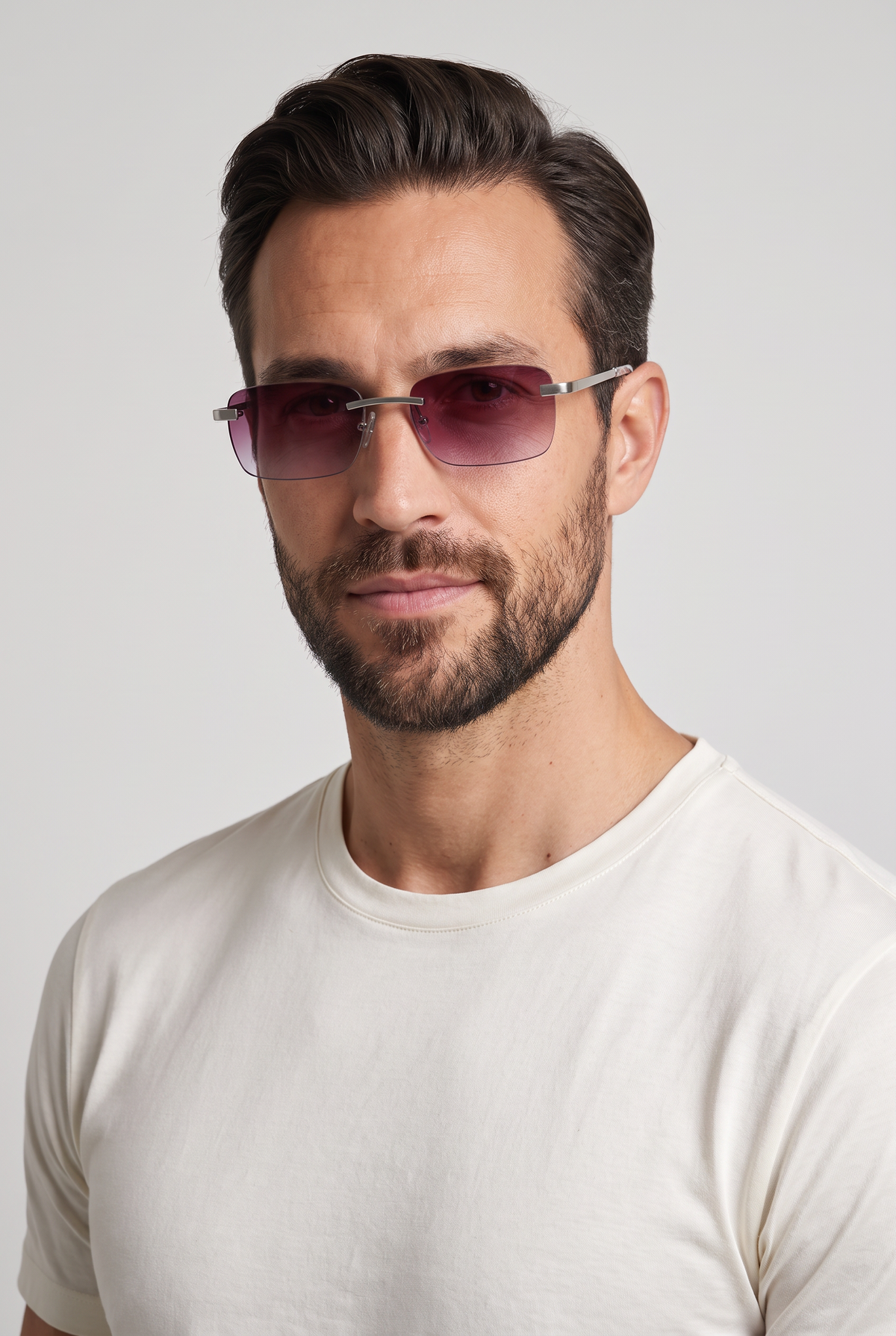 Eyewear Bordeaux Silver zonnebril - gedragen door model, studio