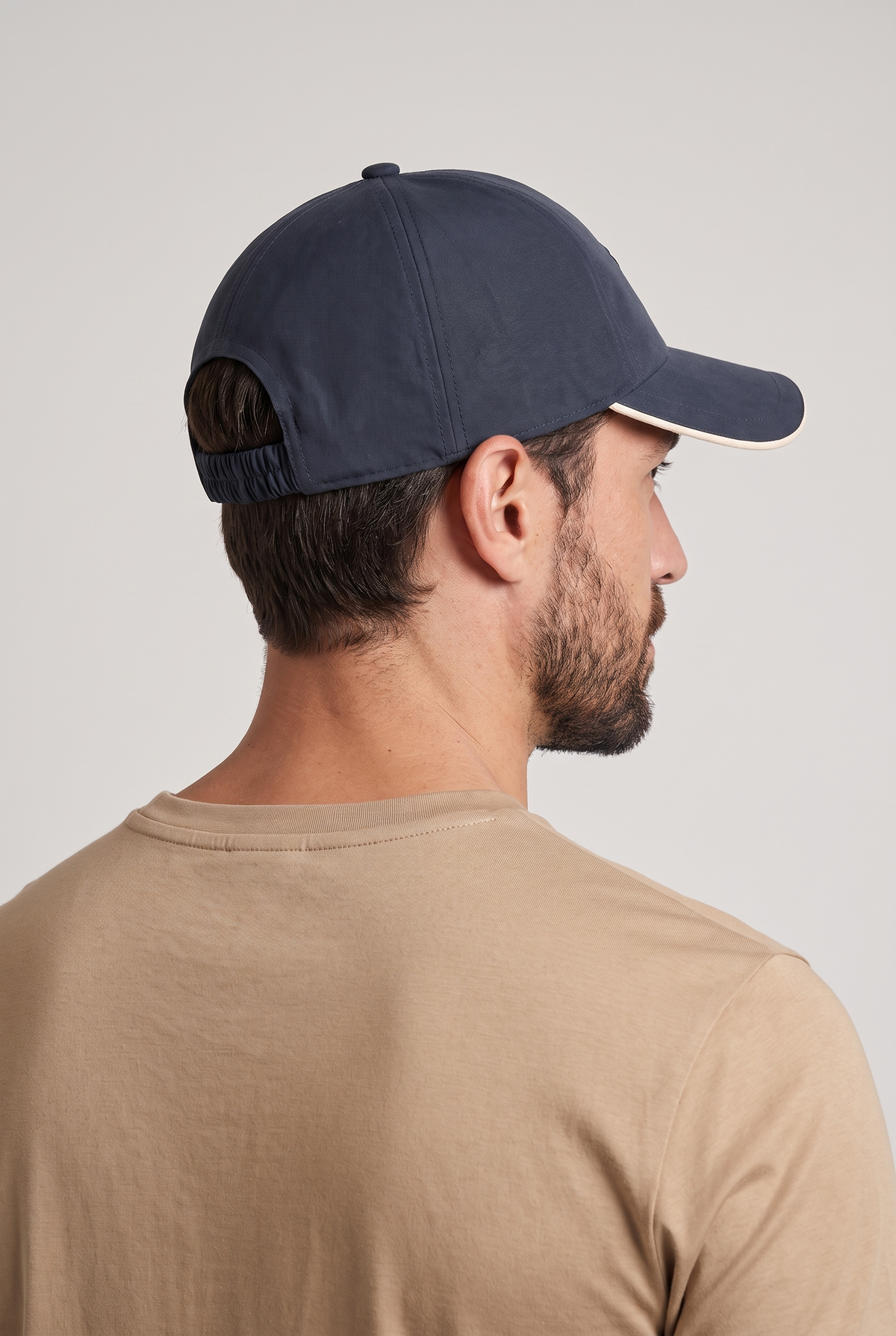Baseball cap navy, achterkant met elastische sluiting