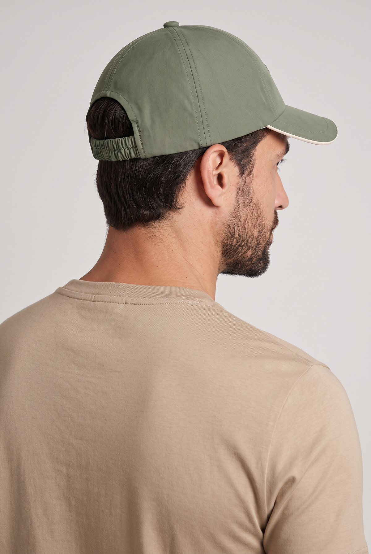 Baseball cap groen, achterkant met elastische sluiting