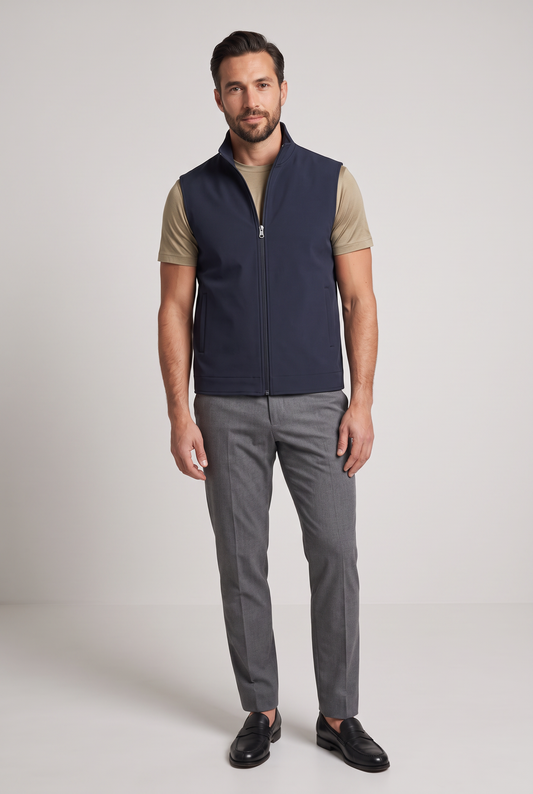 Tweezijdige bodywarmer navy - volledige look op model, studio