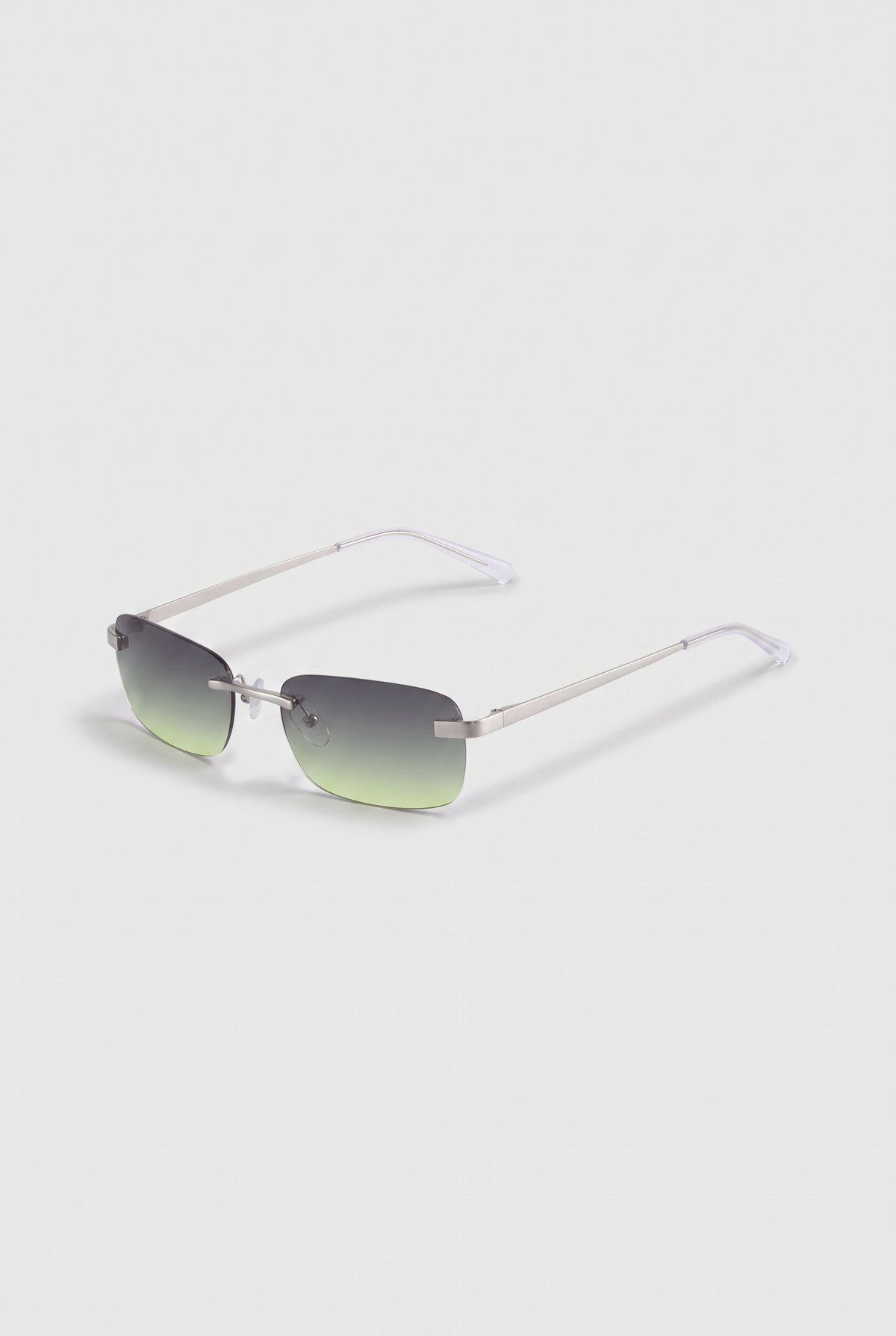 Eyewear Green Silver zonnebril grijs-groene glazen zilver montuur - schuin aanzicht